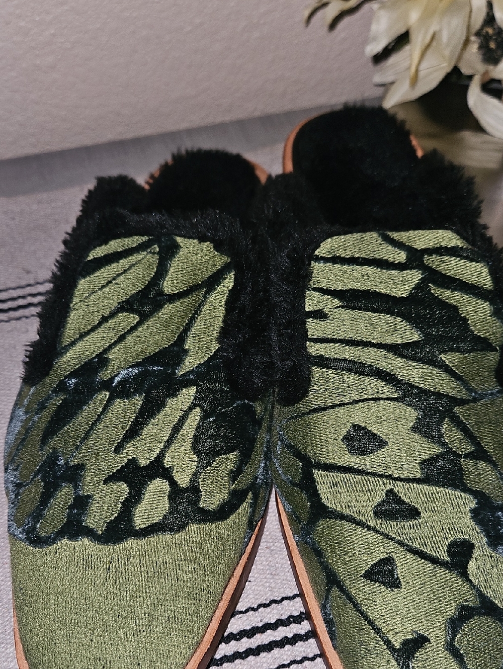 Free People Olive Green and Black Patterned Faux Fur Slip-ons
